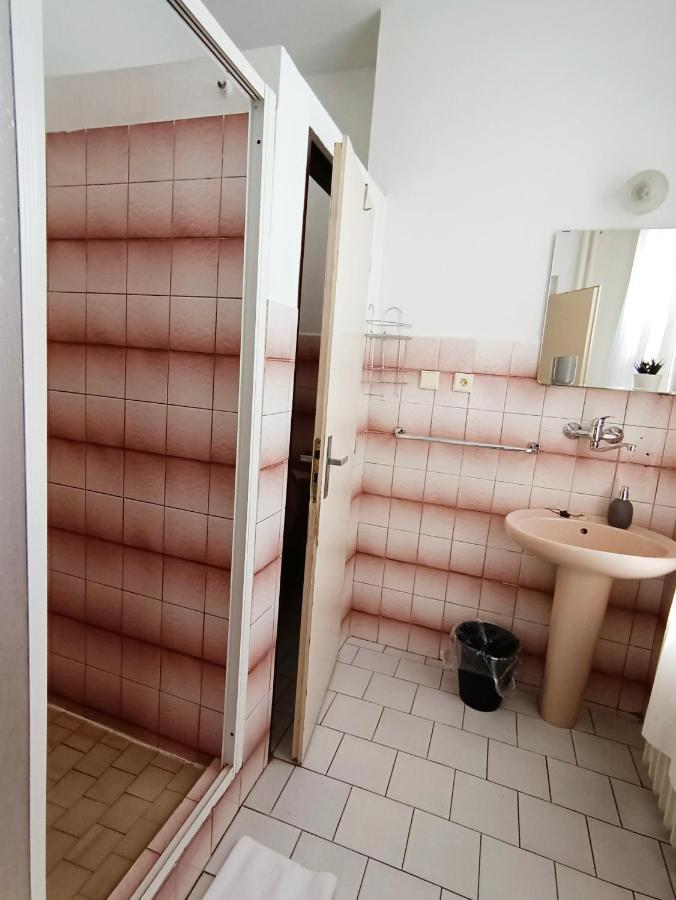 Hotel Labe Грженско Екстер'єр фото